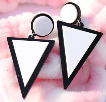 Fashion Jewelry Stylish Candy Color Triangle Simulated Pearl Drop Earrings for Women