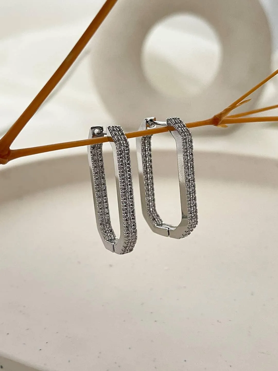 Fashionable Luxurious Rhinestone Square Shaped Design Hoop