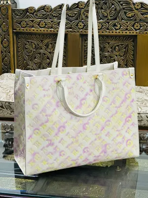 Louis Vuitton On the Go Tote: Timeless Elegance (Light Purple)