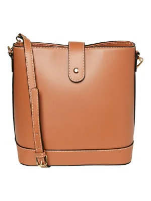 Vero Moda Curve Shoulder Bag in Brown